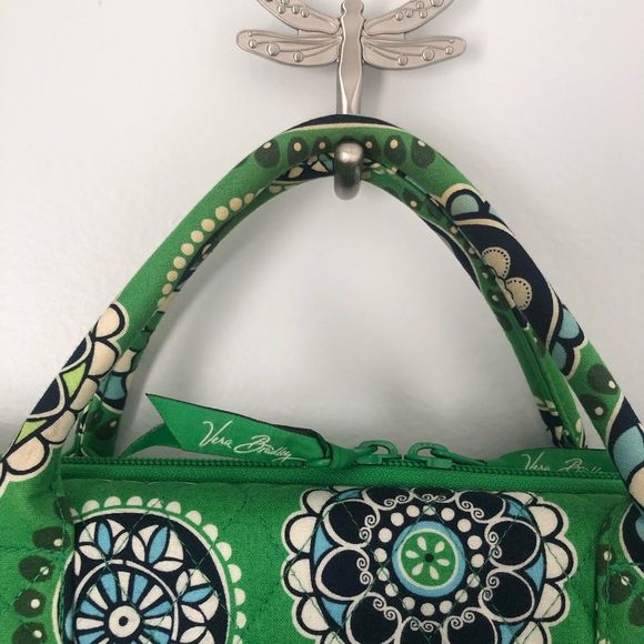 Vera Bradley Green Cupcake print laptop case - Picture 4 of 10